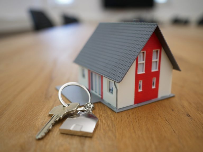 build-a-house-4503738_1280-768x577
